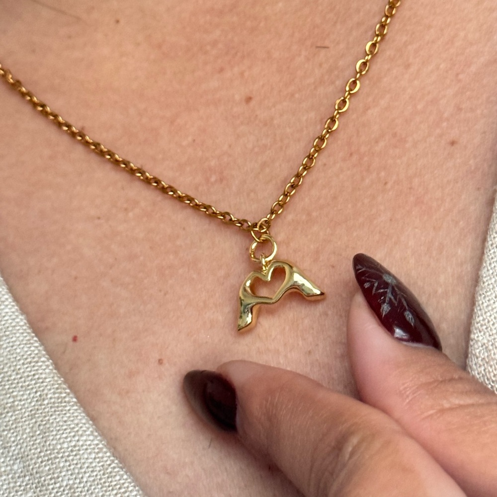 Gold Heart Pendant Necklace